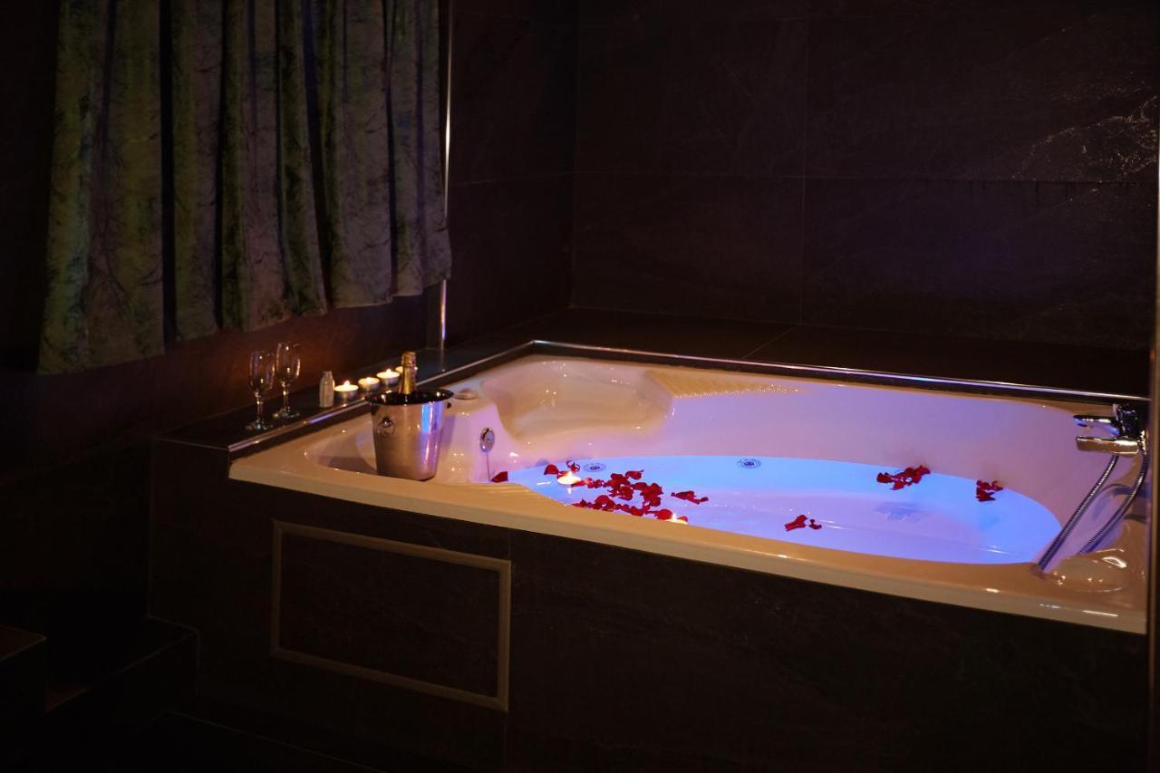 The Crystal Blue Xaidari Hotel Skaramangás 외부 사진