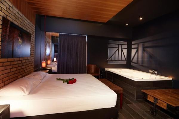 The Crystal Blue Xaidari Hotel Skaramangás 외부 사진